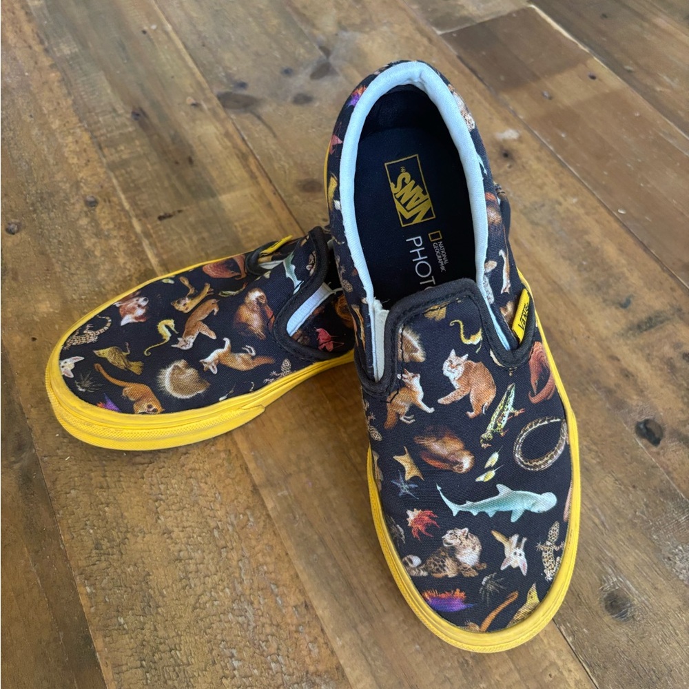 Vans x National Geographic Photo Ark Classic Slip-On Youth Sneaks